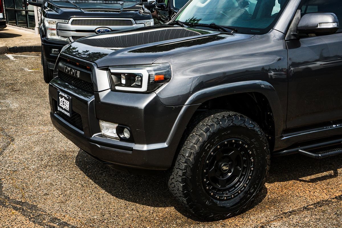 Used 2011 Toyota 4Runner Limited AWD/4WD image 14
