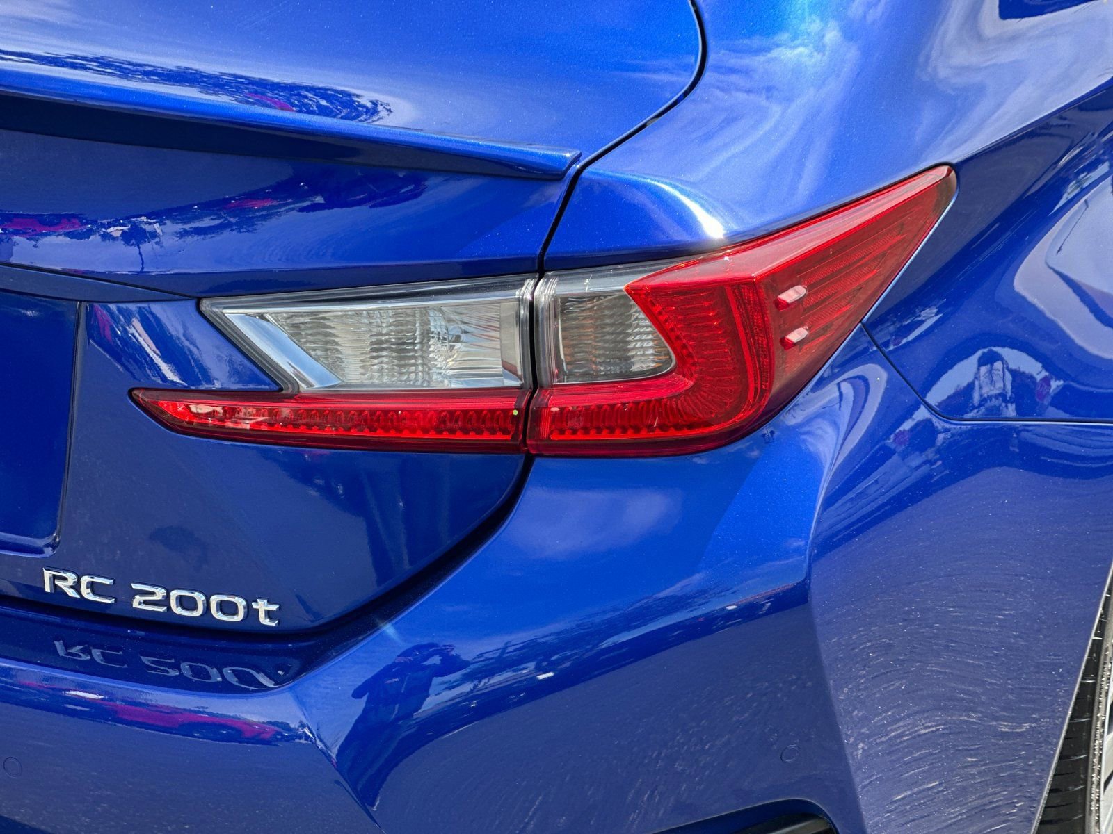 Used 2016 Lexus RC 200t image 33