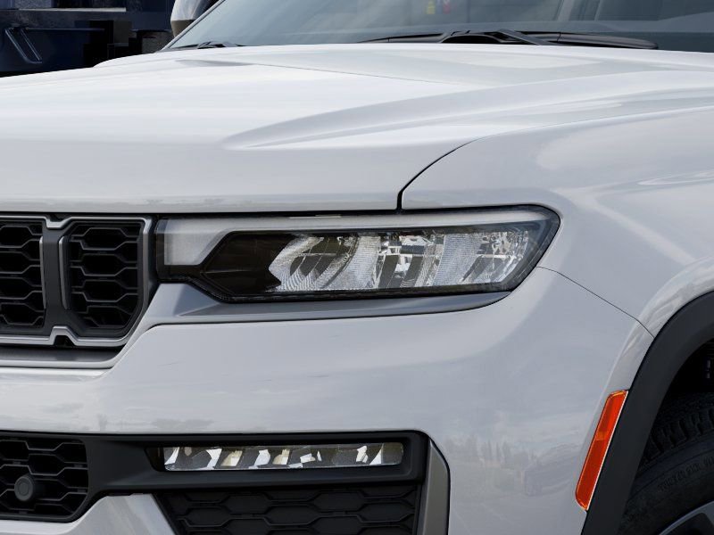 New 2026 Jeep Grand Cherokee Limited image 16