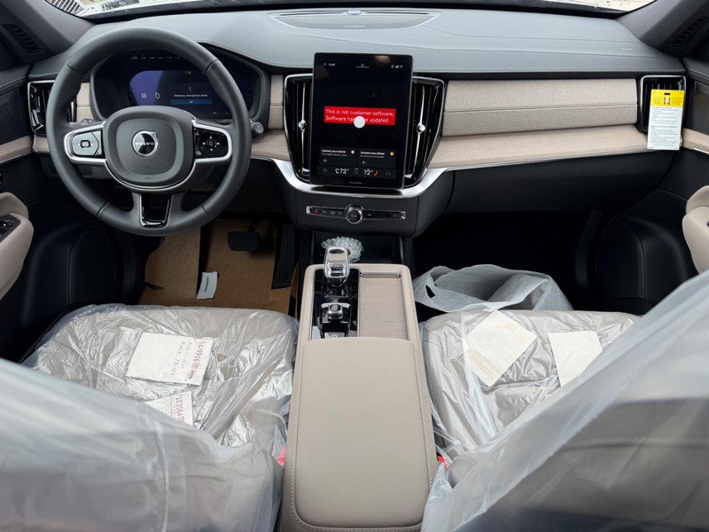 New 2026 Volvo XC90 B6 Plus w/ Protection Package Premier AWD/4WD image 5