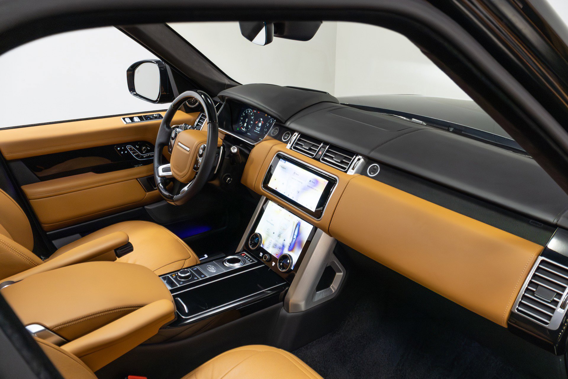 Used 2022 Land Rover Range Rover Autobiography image 78