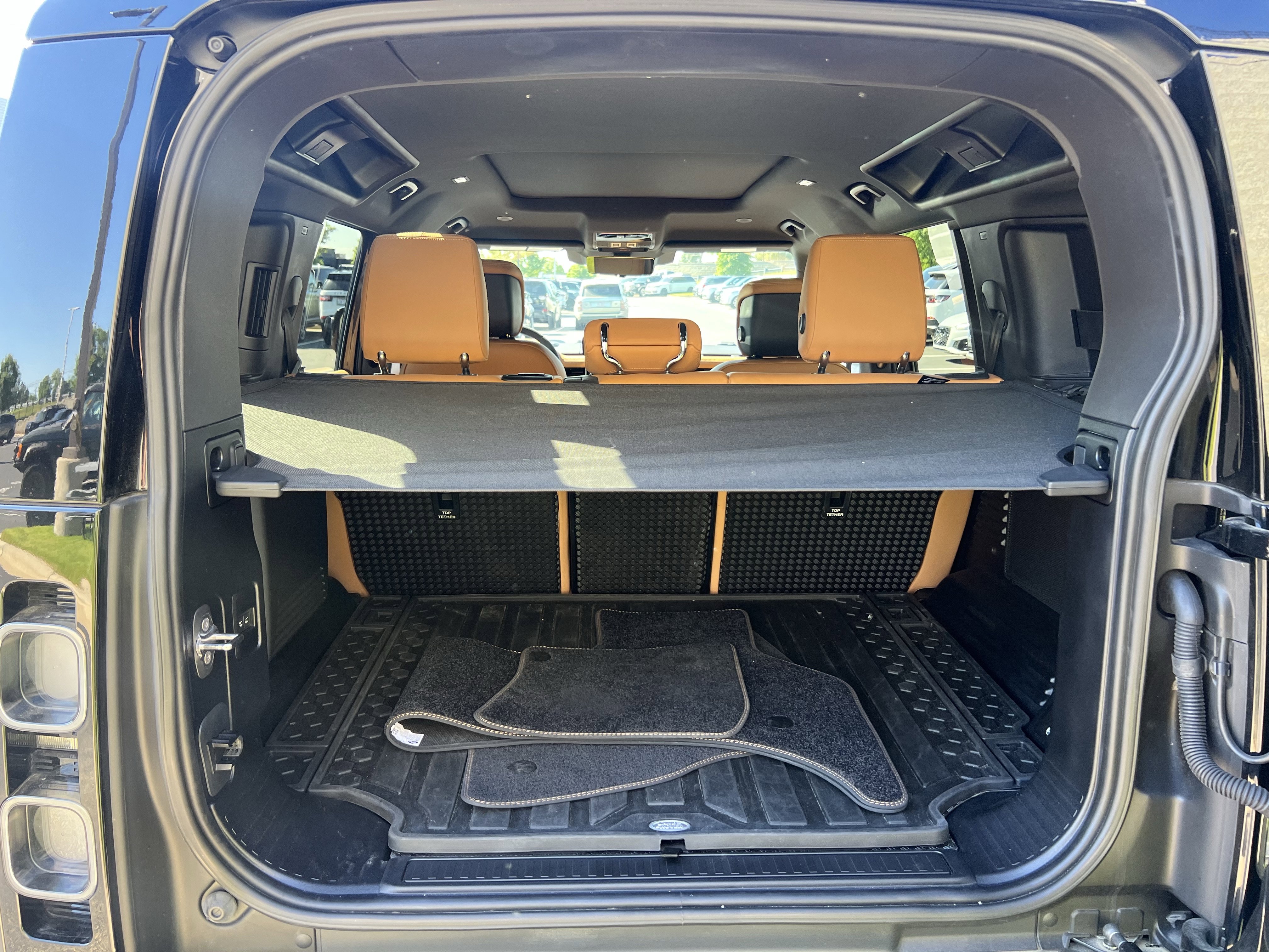 Certified 2024 Land Rover Defender 110 Carpathian Edition AWD/4WD image 36