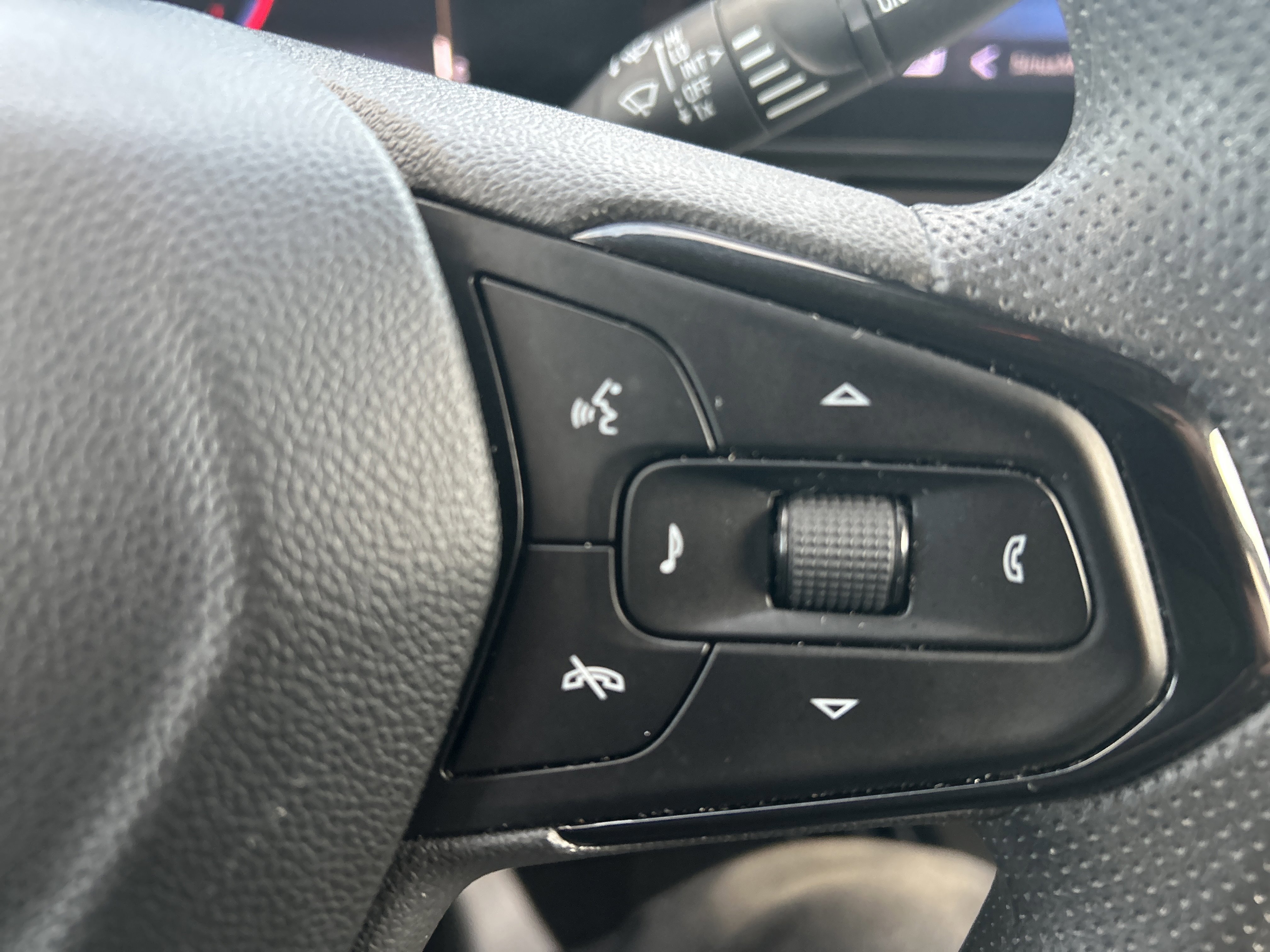 Used 2024 Chevrolet Trax LT image 17