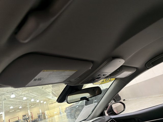 Used 2023 Toyota Camry SE FWD image 10