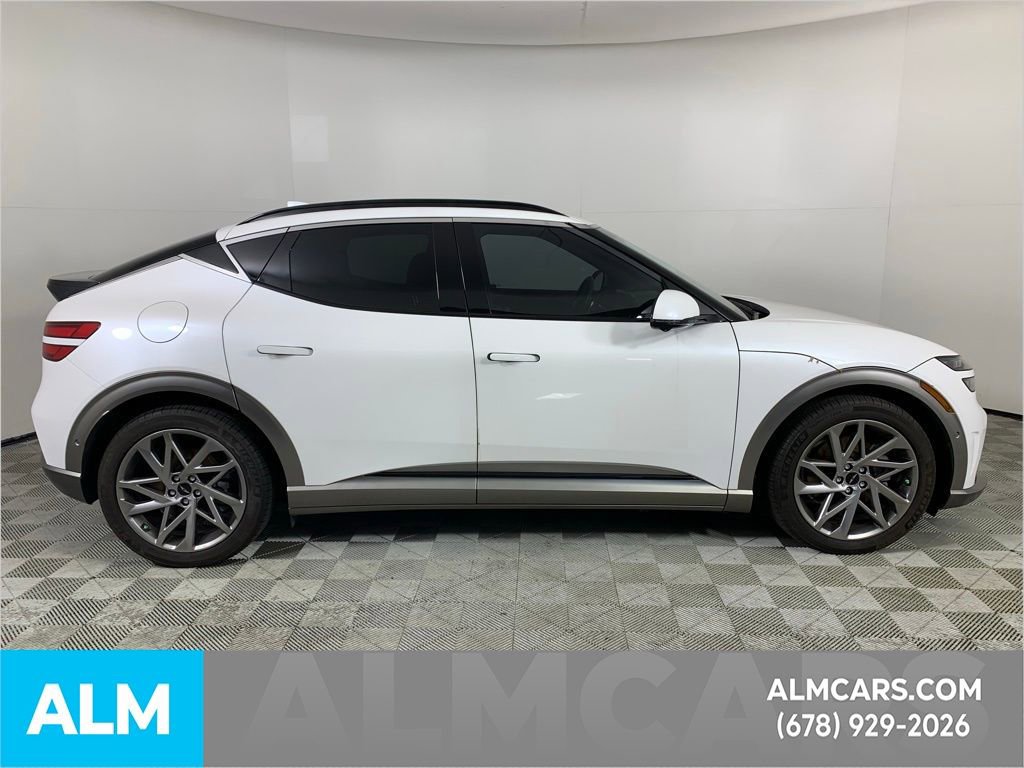 Used 2023 Genesis GV60 Advanced image 11