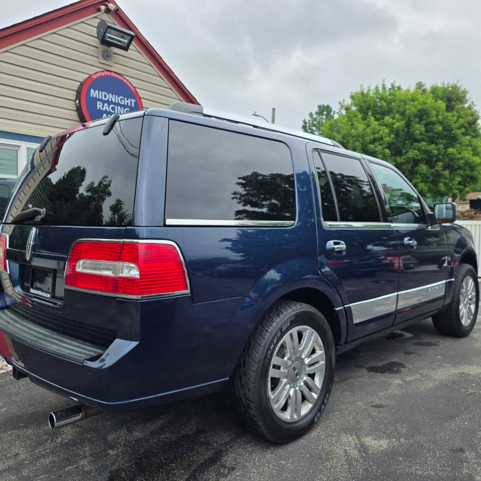Used 2014 Lincoln Navigator 4WD image 10