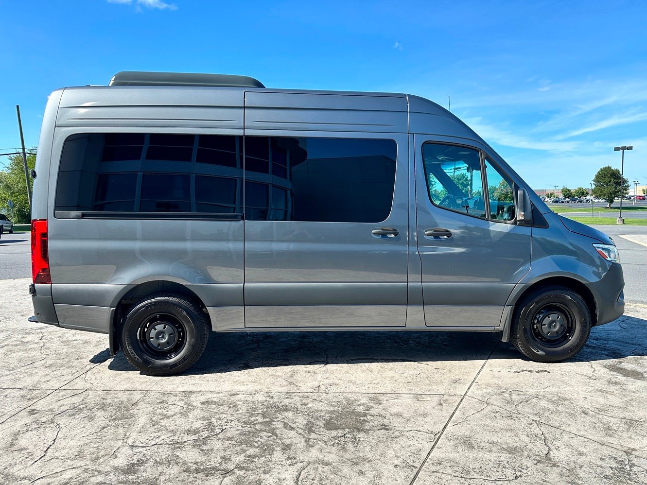 Certified 2024 Mercedes-Benz Sprinter 2500 image 3