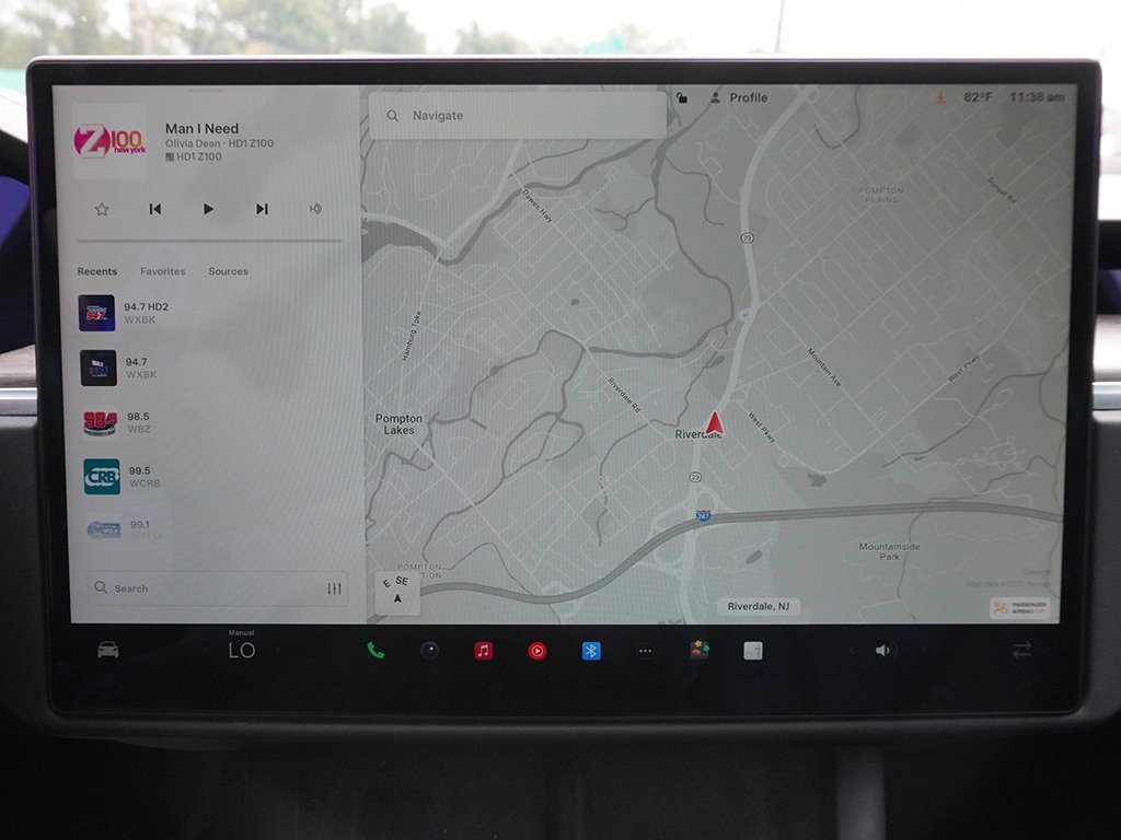 Used 2022 Tesla Model X image 52