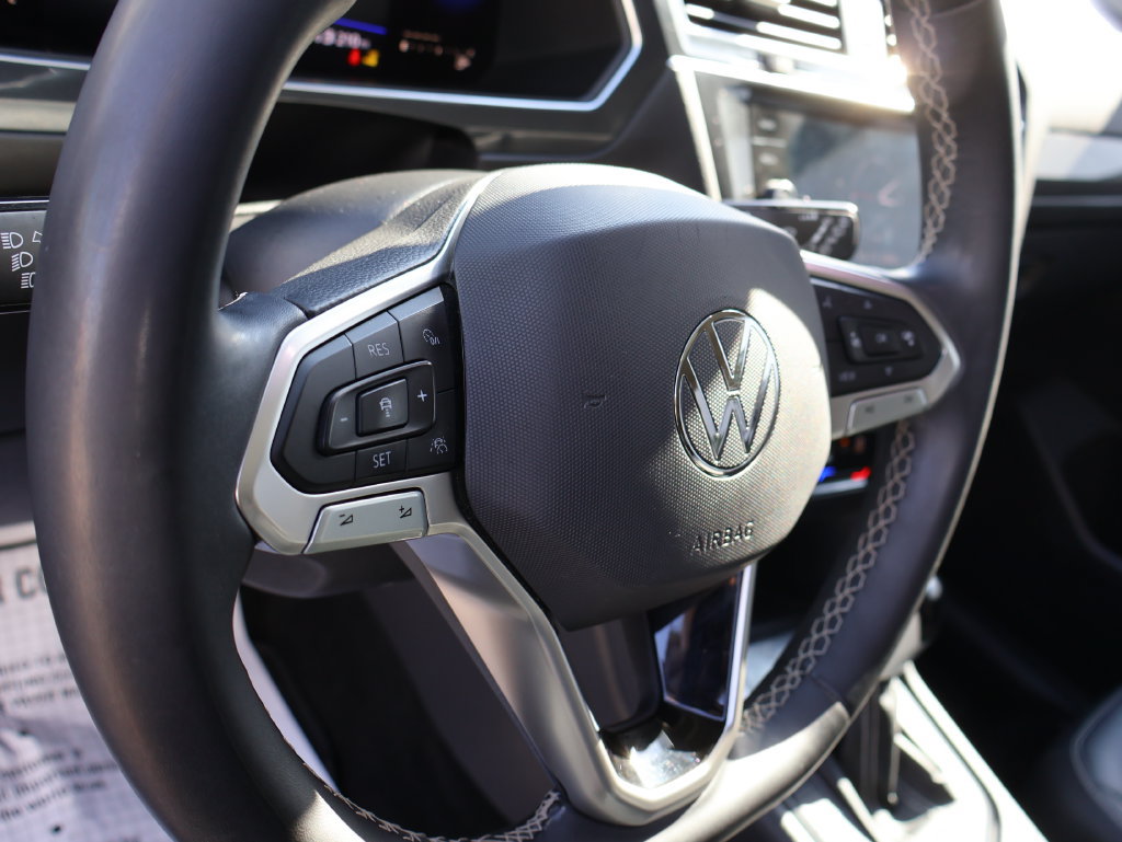 Used 2023 Volkswagen Tiguan SE AWD/4WD image 20