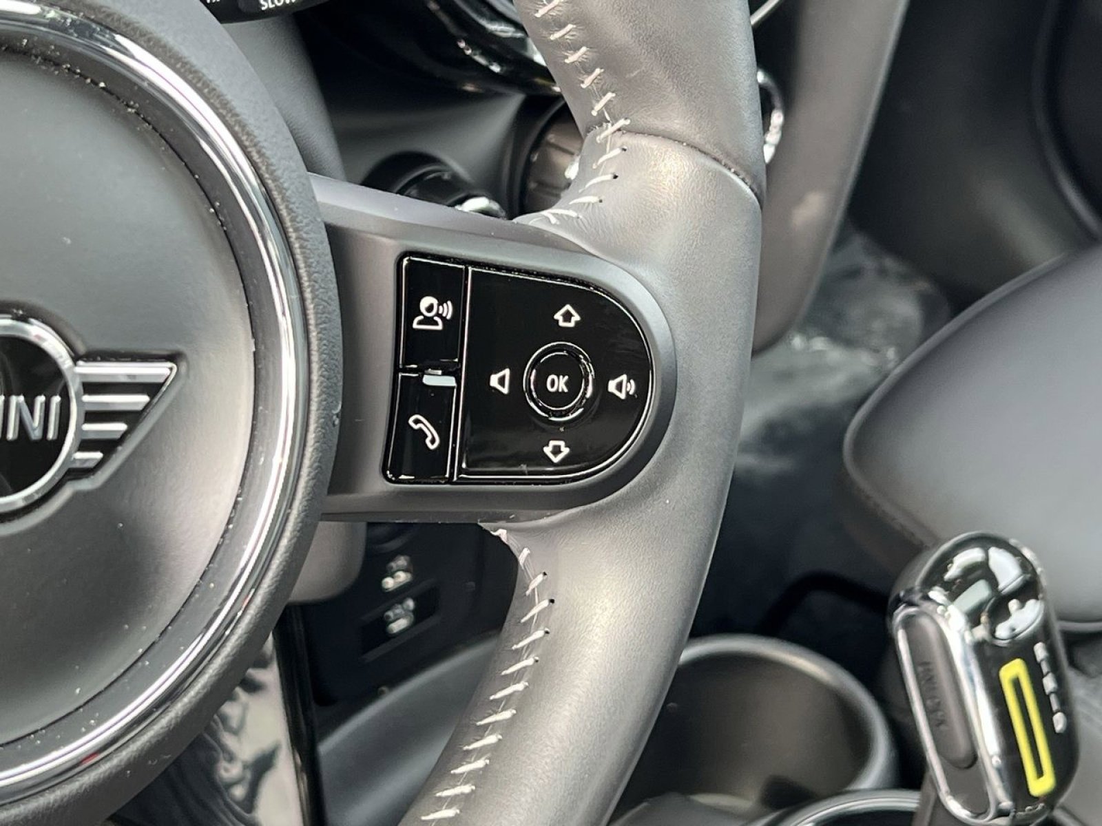 Used 2022 MINI Cooper SE image 29