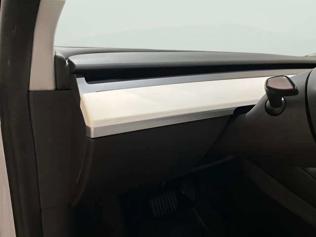 Used 2021 Tesla Model 3 Standard Range Plus RWD image 38