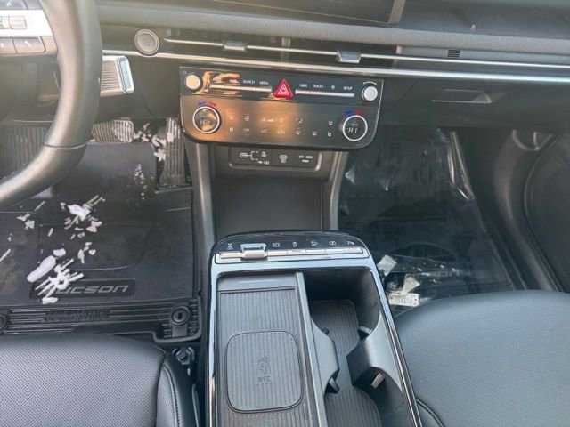 Used 2025 Hyundai Tucson Limited image 15