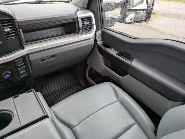 Used 2024 Ford F250 XL AWD/4WD image 17