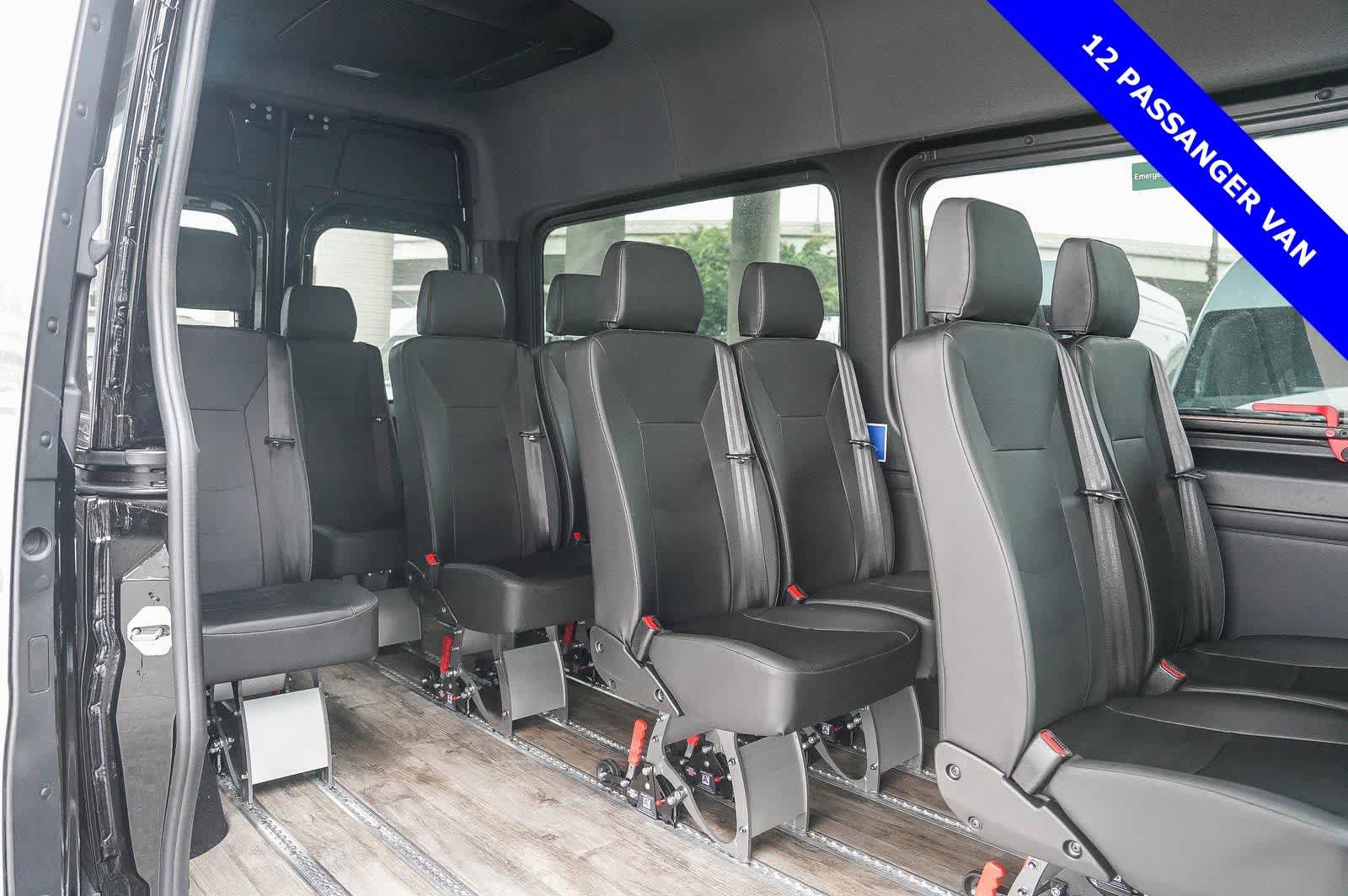 Used 2024 Mercedes-Benz Sprinter 2500 image 13