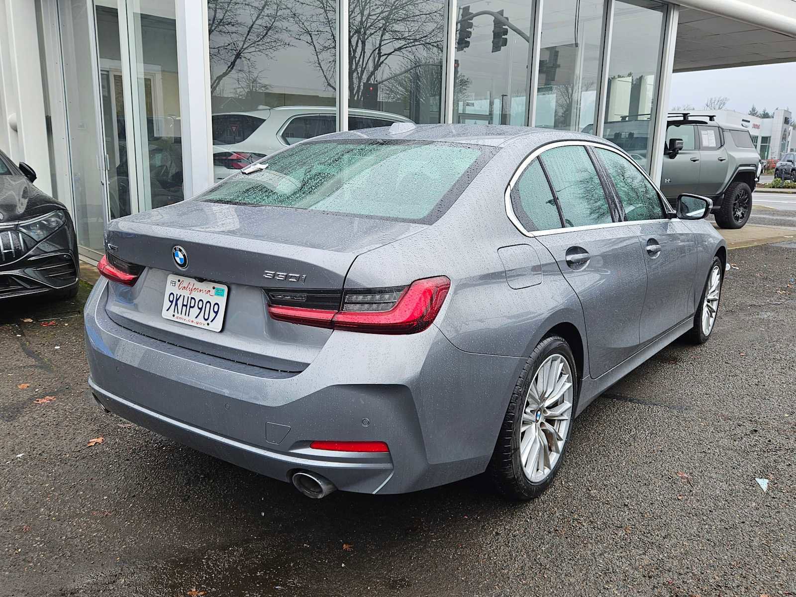 Used 2024 BMW 330i xDrive Sedan image 3