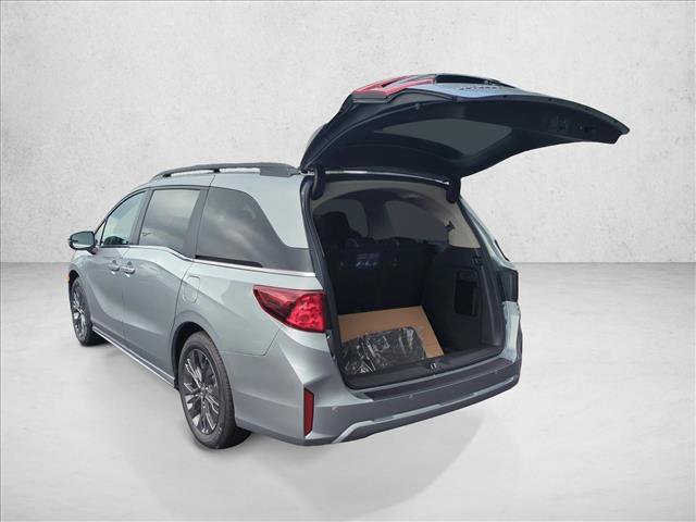New 2027 Honda Odyssey Touring image 9