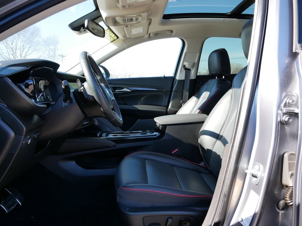 Used 2022 Buick Envision Essence w/ Technology Package I image 11