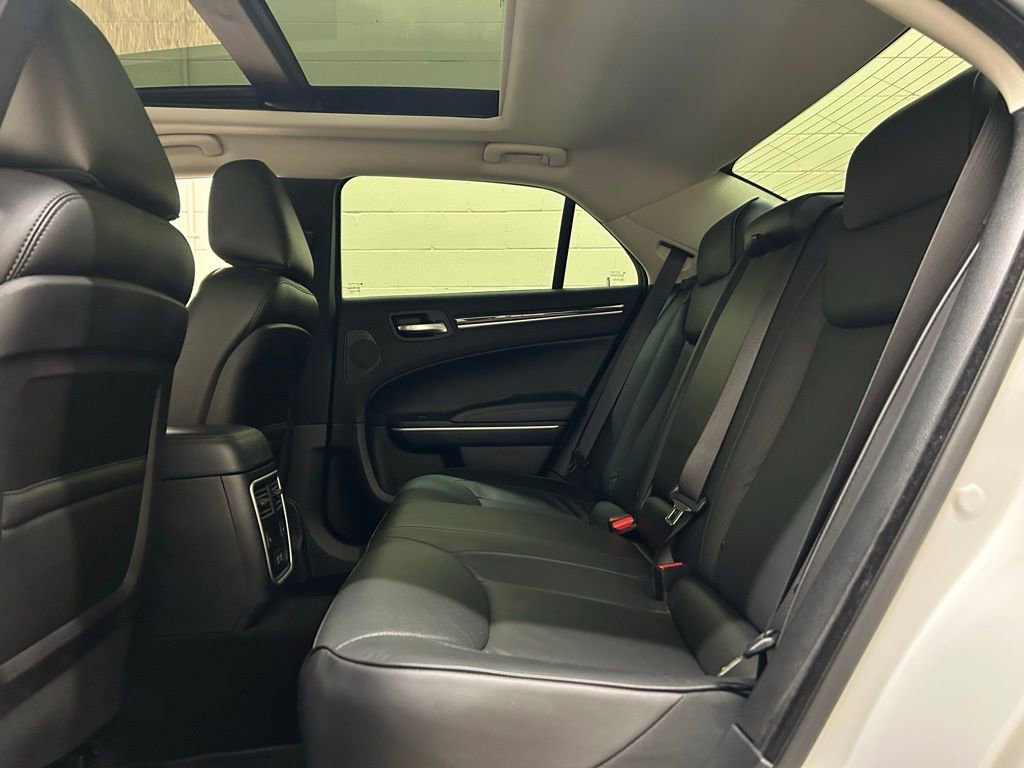 Used 2023 Chrysler 300 Touring L w/ Popular Equipment Group image 8