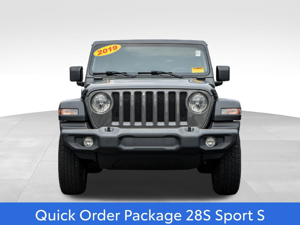 Used 2019 Jeep Wrangler Sport AWD/4WD image 2