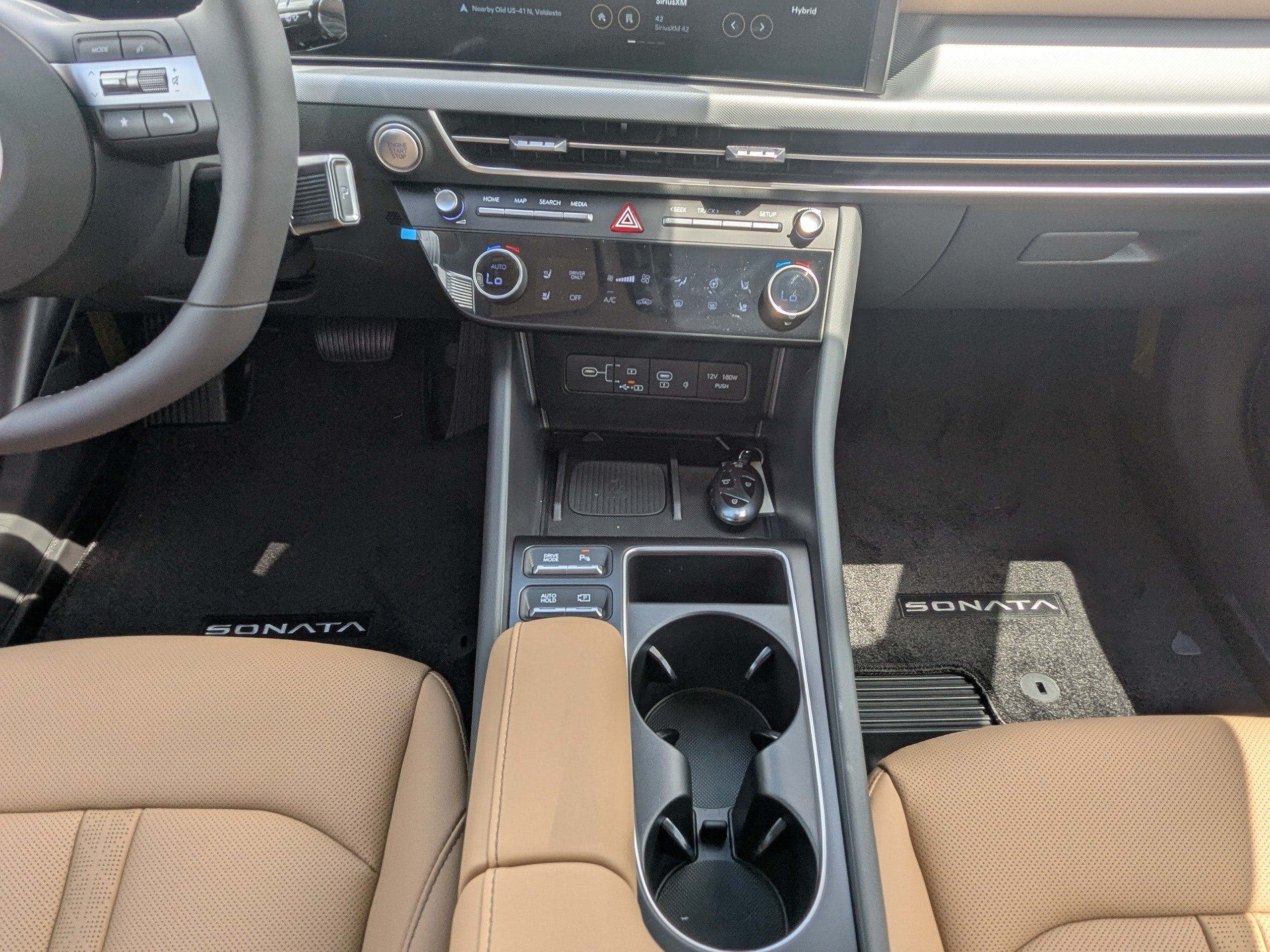New 2025 Hyundai Sonata Limited FWD image 18