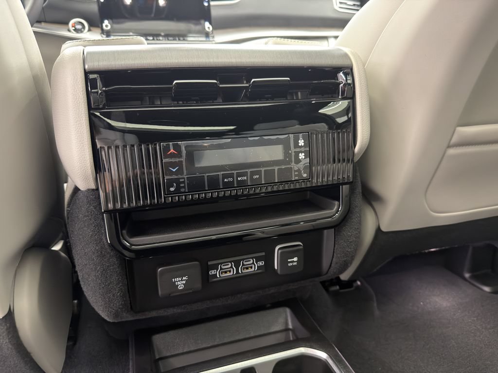 New 2026 Jeep Grand Wagoneer L Limited AWD/4WD image 22