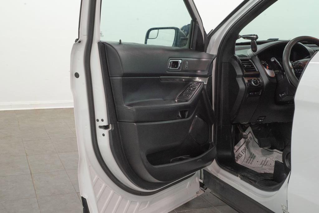 Used 2017 Ford Explorer 4WD Police Interceptor w/ Ready For The Road Package image 6