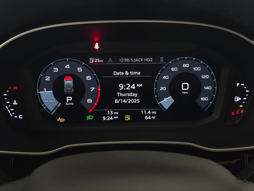 New 2025 Audi Q3 2.0T Premium image 24