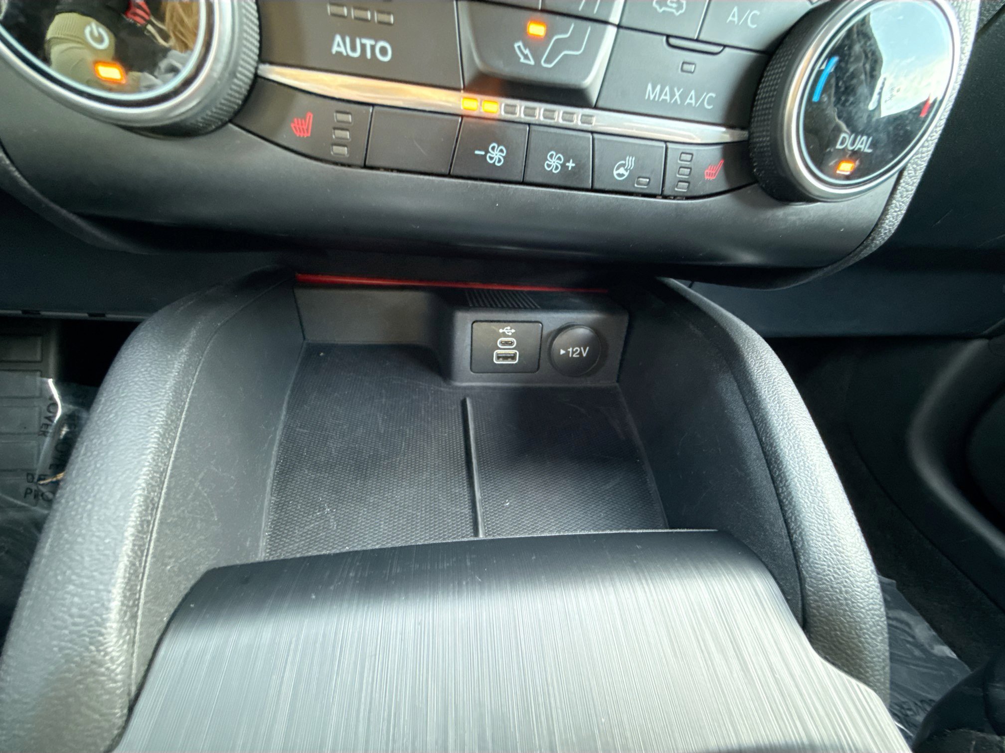 Used 2025 Ford Escape ST-Line Select image 30