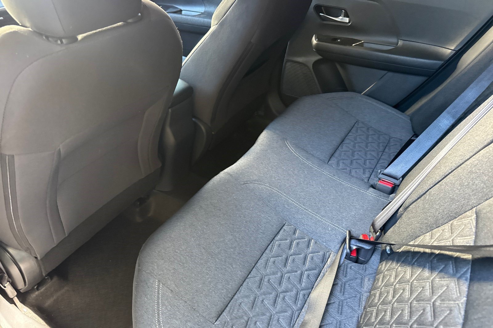 Used 2025 Nissan Kicks SV AWD/4WD image 24