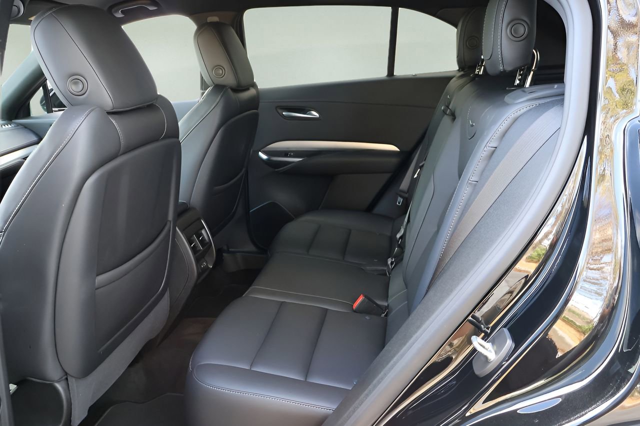 Used 2023 Cadillac XT4 Premium Luxury image 13
