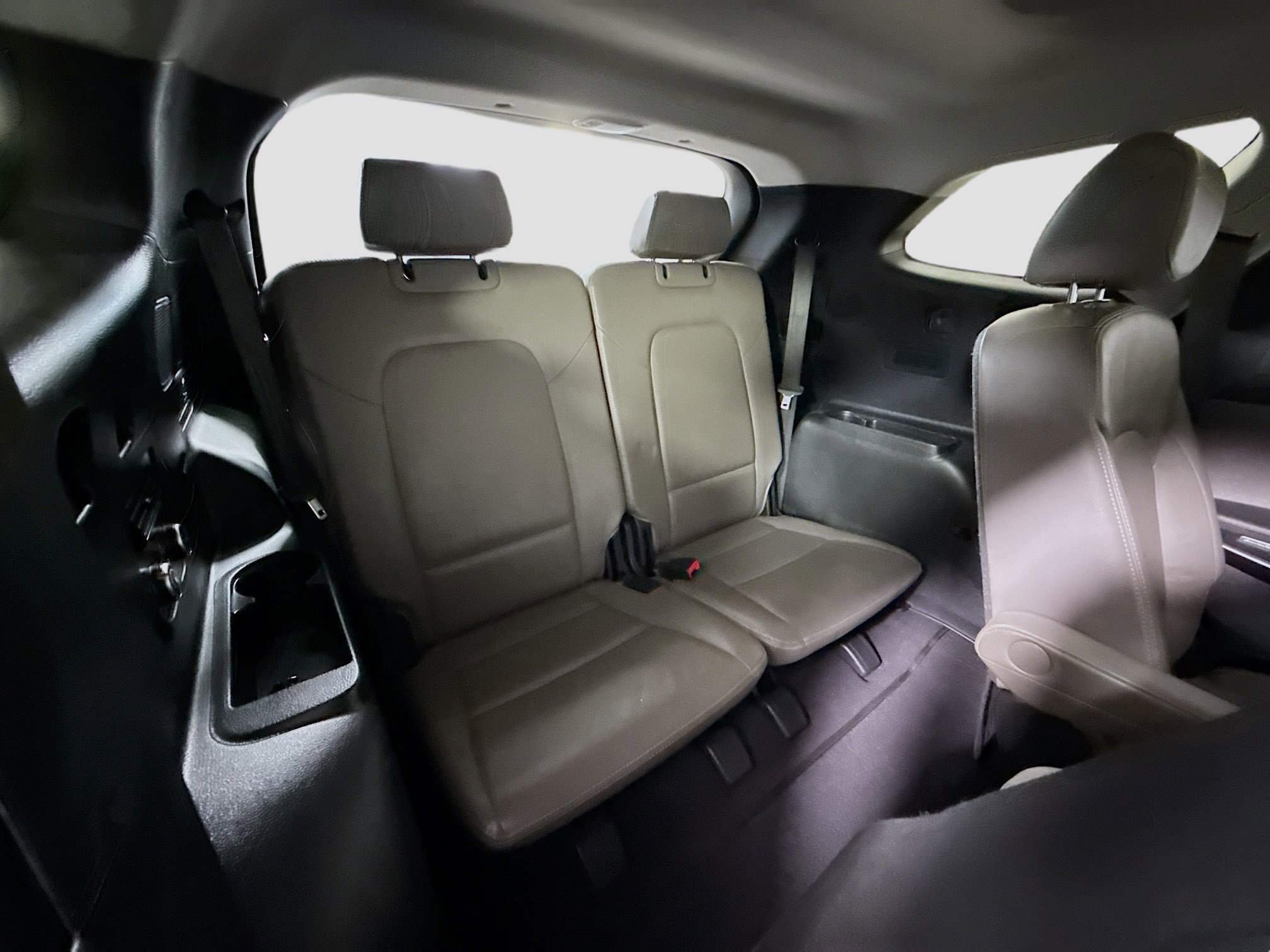 Used 2017 Hyundai Santa Fe Limited w/ Cargo Package image 41