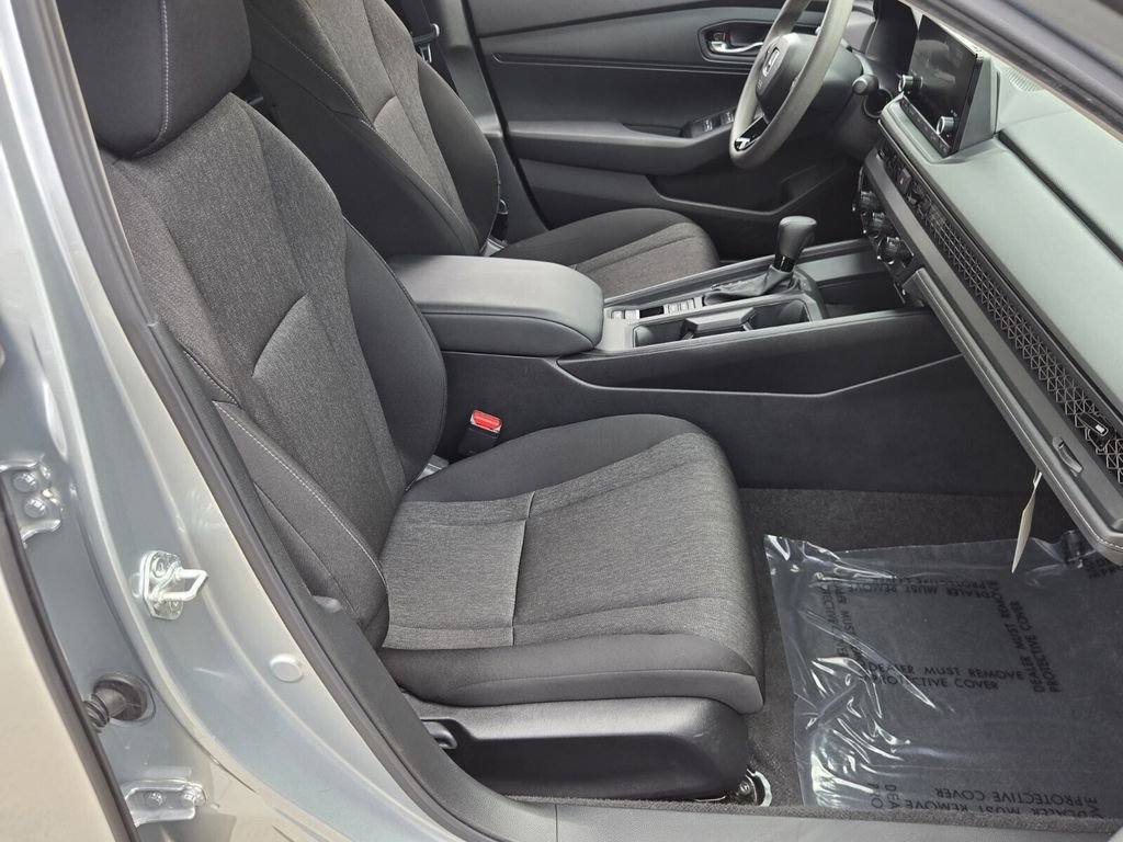 Used 2024 Honda Accord LX image 17