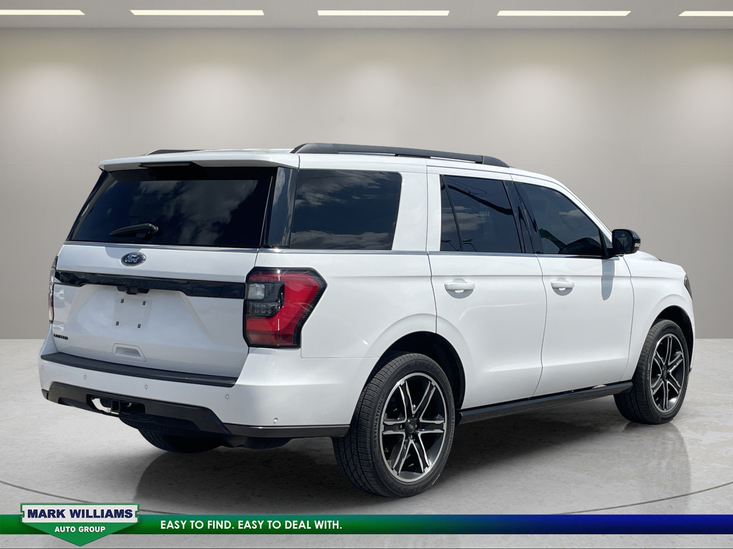 Used 2019 Ford Expedition Limited w/ Equipment Group 303A AWD/4WD image 5