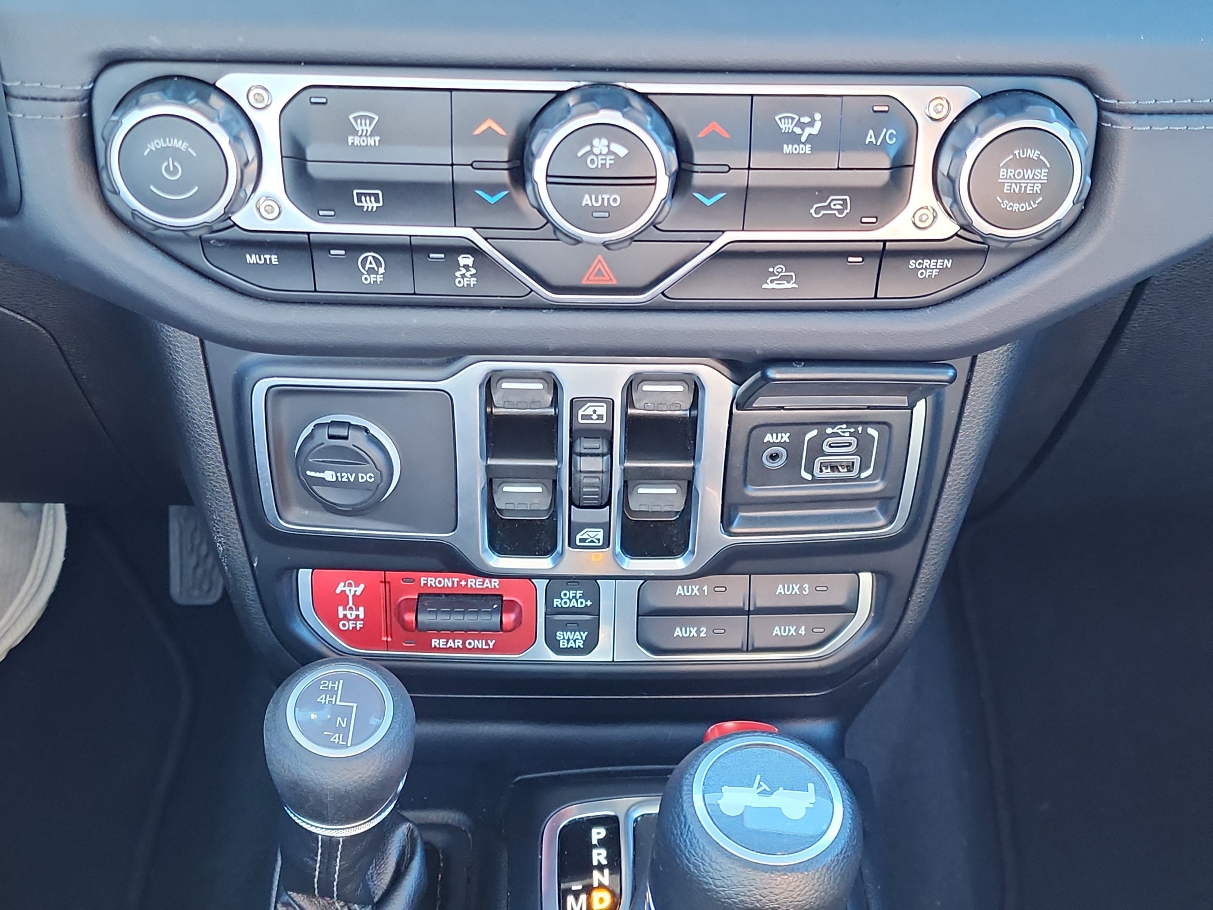 Used 2024 Jeep Wrangler Unlimited Rubicon image 24