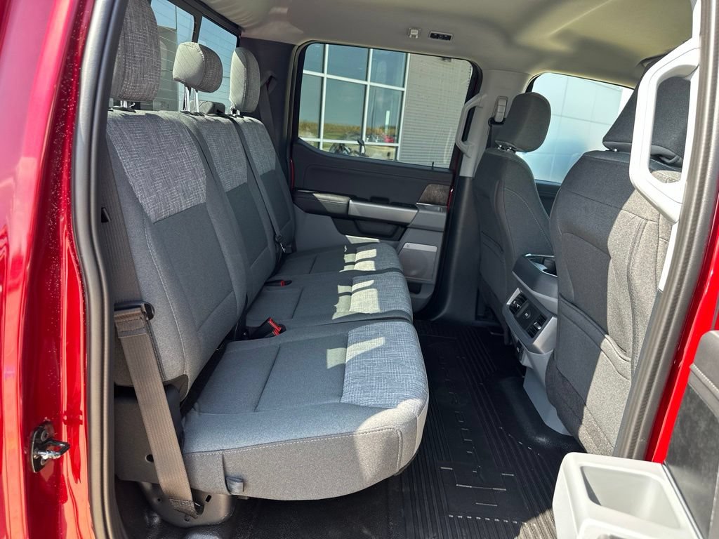 New 2026 Ford F350 XLT w/ XLT Premium Package AWD/4WD image 30