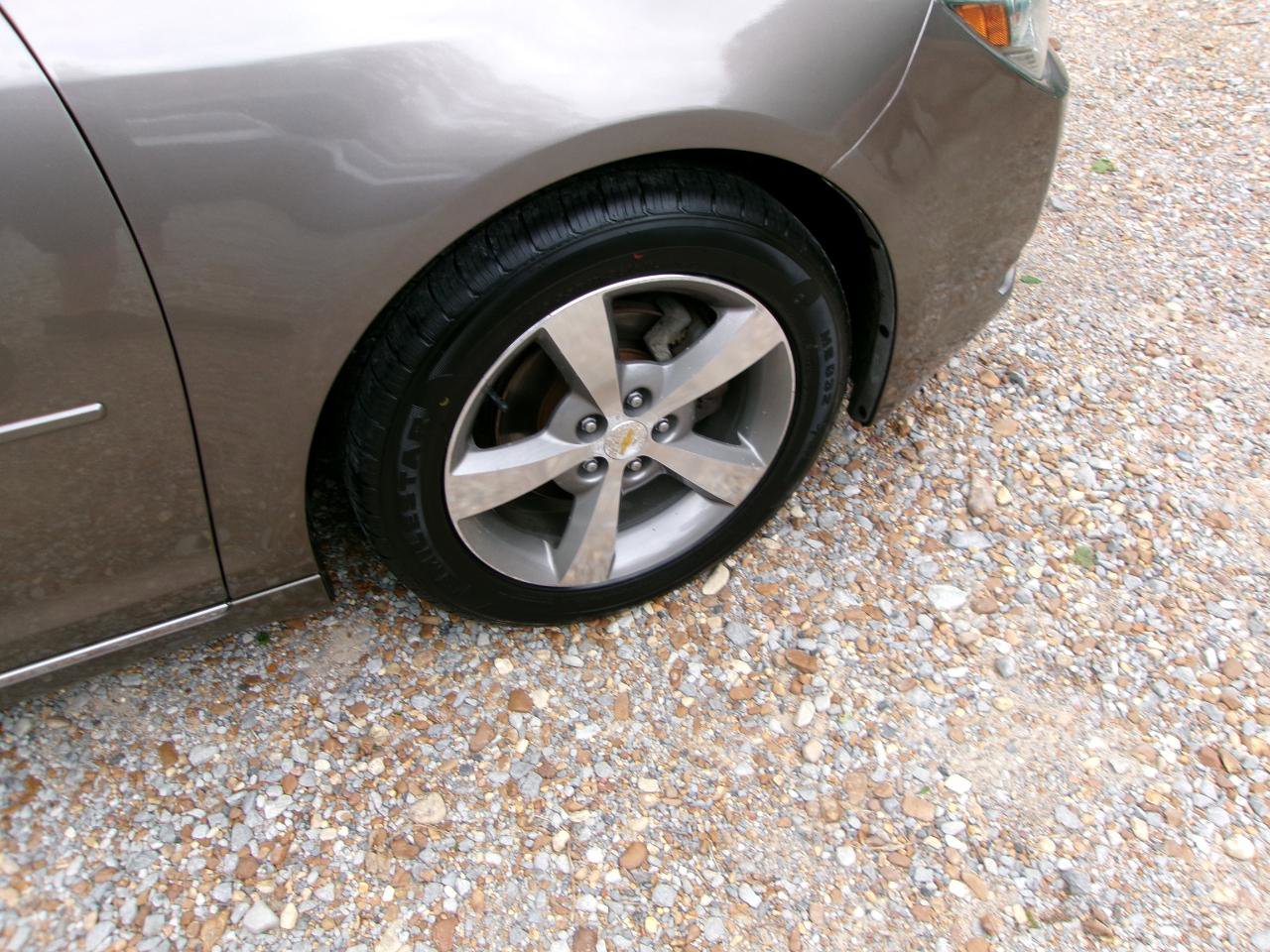 Used 2011 Chevrolet Malibu LT FWD image 8