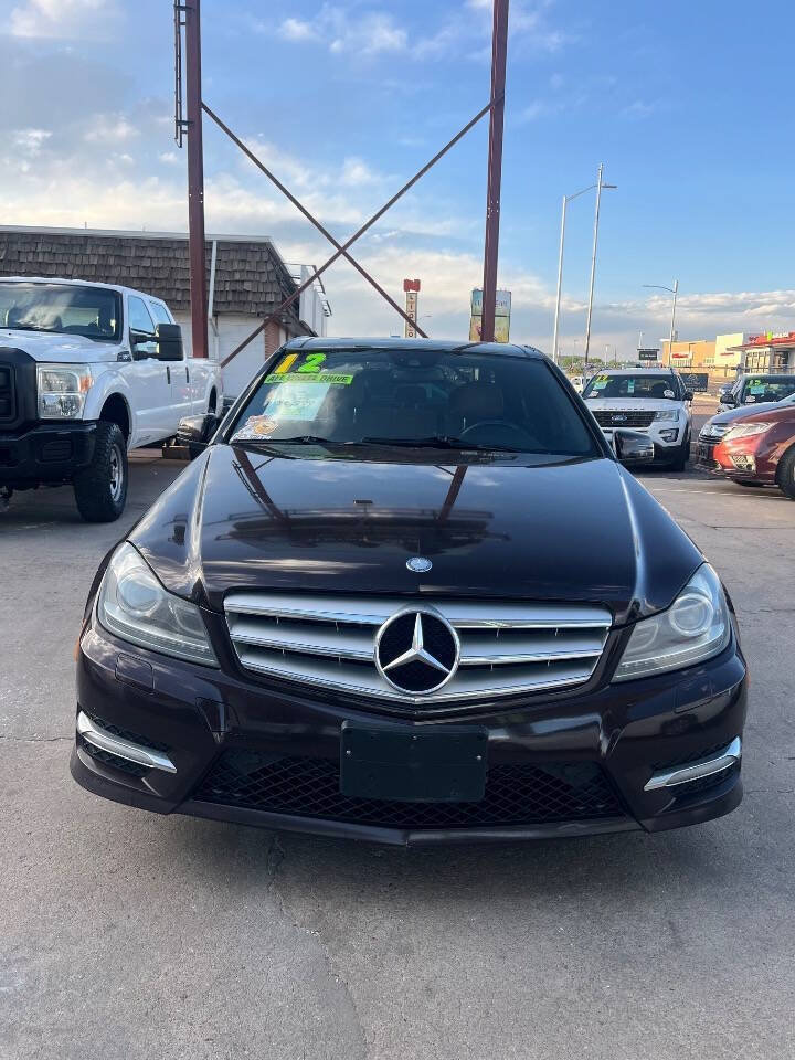Used 2012 Mercedes-Benz C 300 4MATIC Sedan image 2