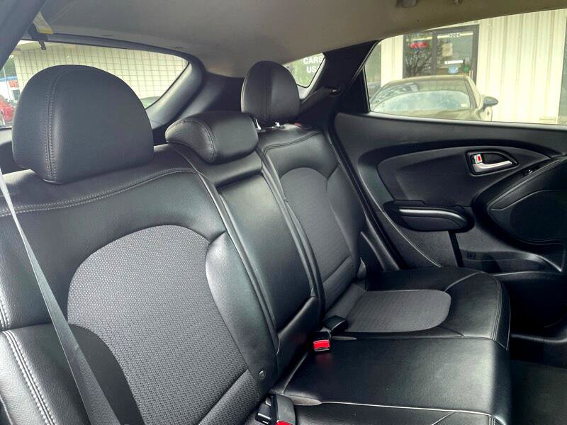 Used 2013 Hyundai Tucson GLS image 18