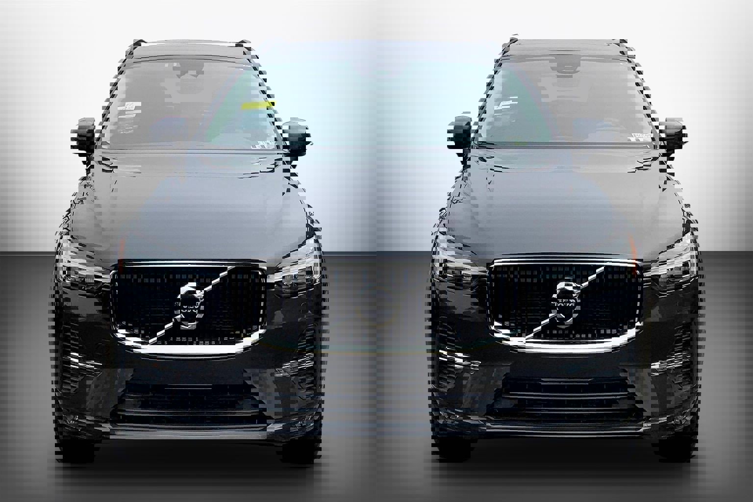 Used 2022 Volvo XC60 B5 Momentum w/ Climate Package image 5