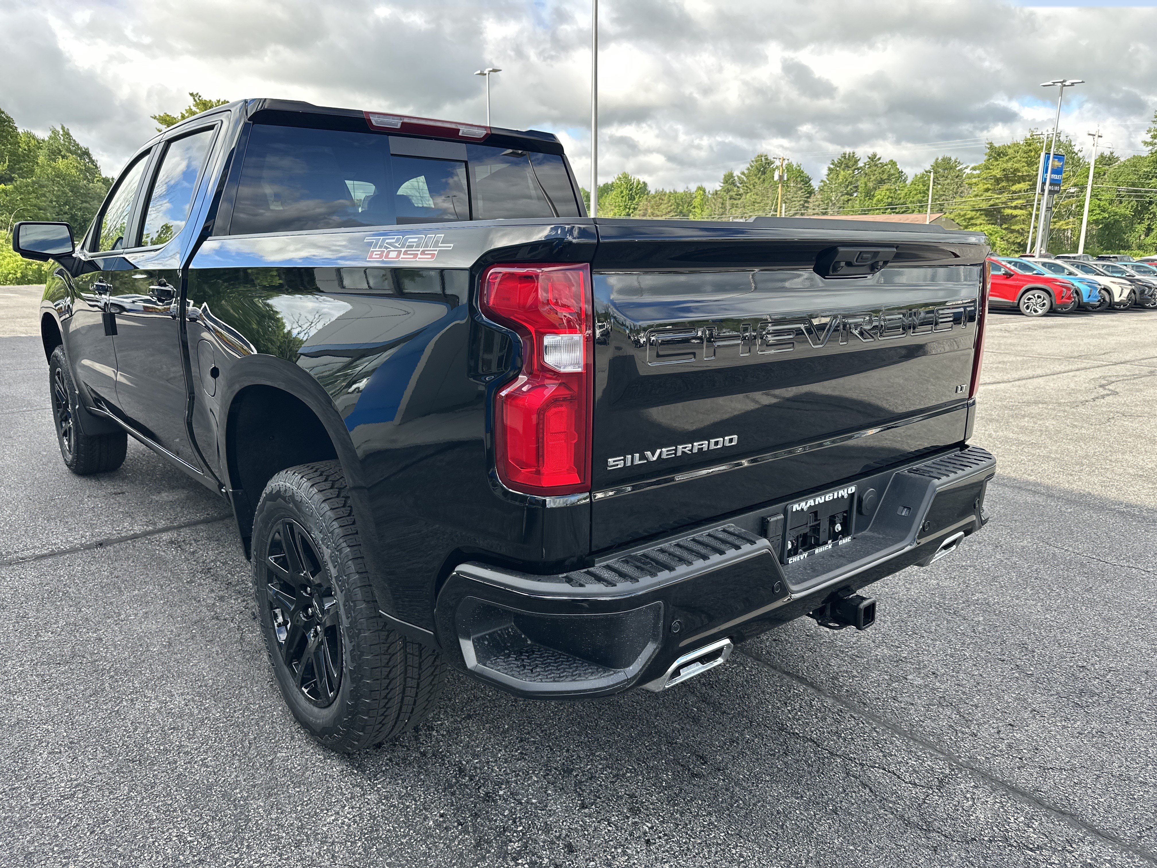 New 2026 Chevrolet Silverado 1500 LT Trail Boss w/ Safety Package AWD/4WD image 5