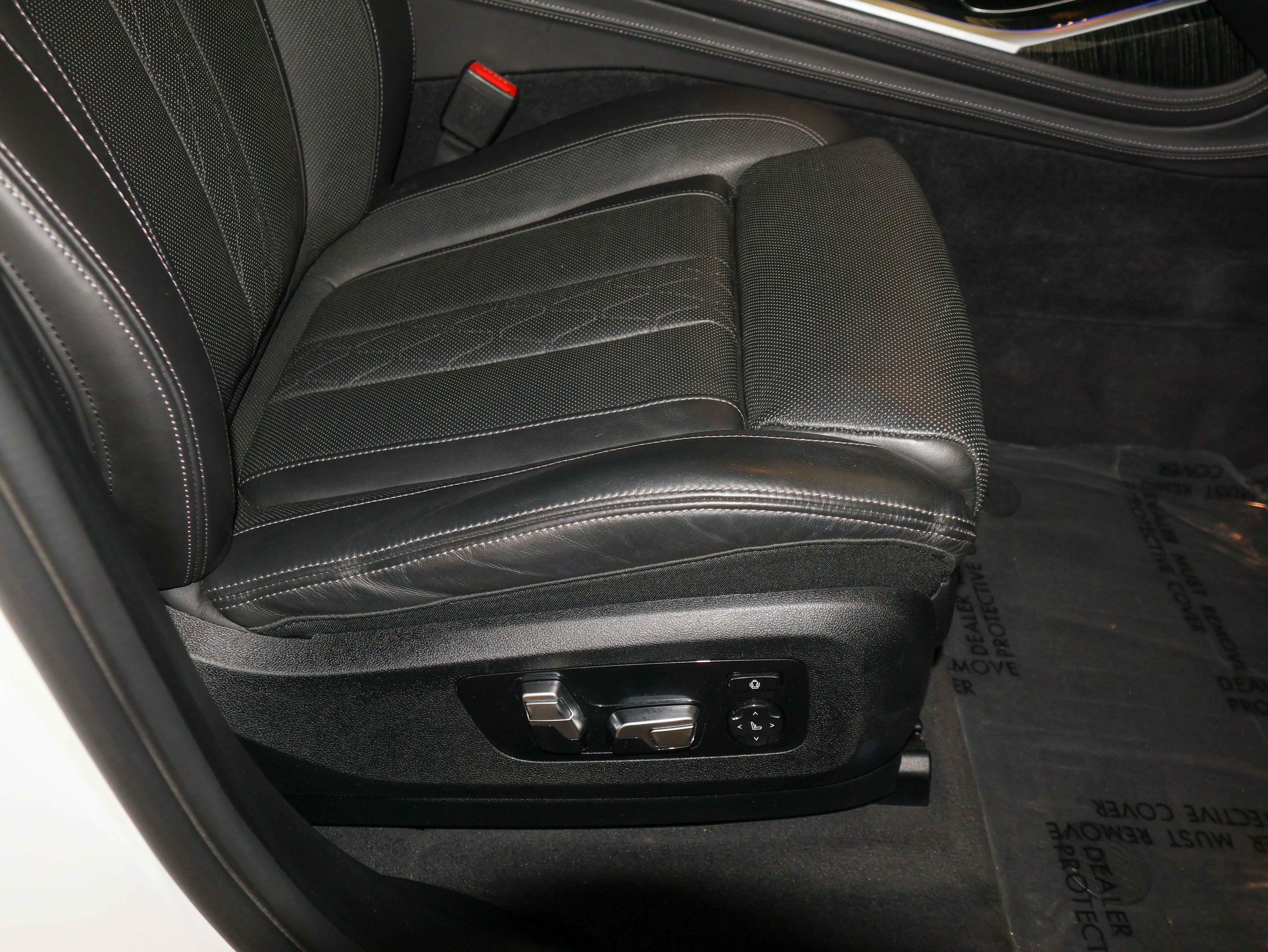 Used 2021 BMW X7 M50i image 64