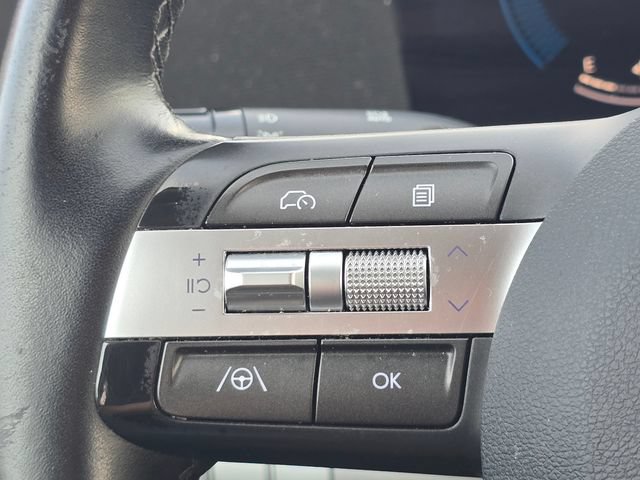 Used 2025 Hyundai Kona SEL FWD image 18