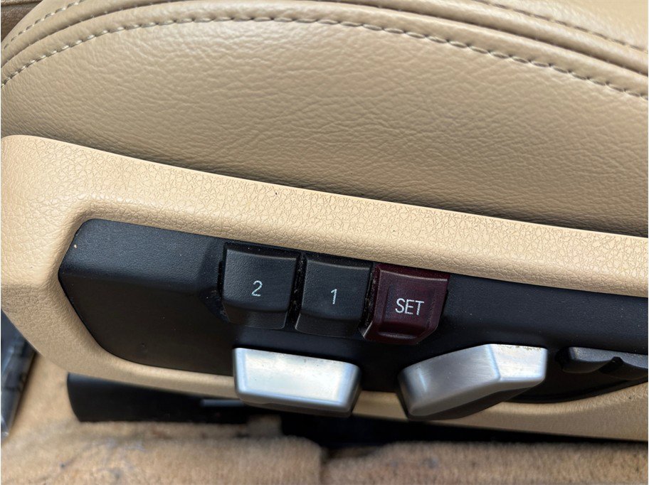 Used 2016 BMW 428i Convertible image 18