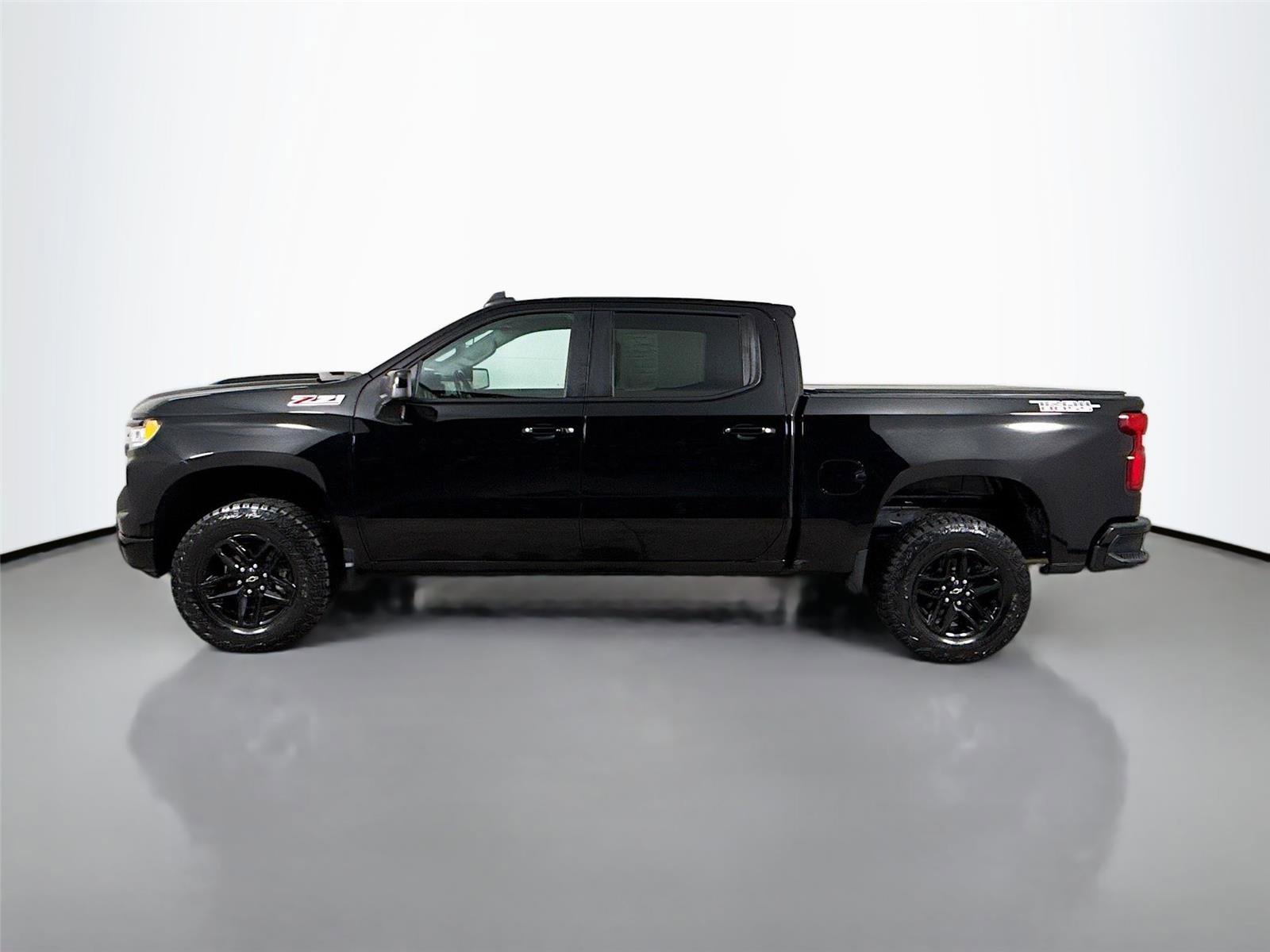 Used 2023 Chevrolet Silverado 1500 LT Trail Boss AWD/4WD image 6