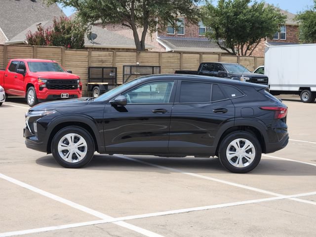 Used 2026 Chevrolet Trax LS FWD image 11