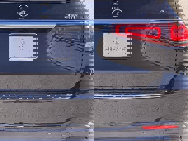 Used 2022 Mercedes-Benz GLS 450 4MATIC image 5