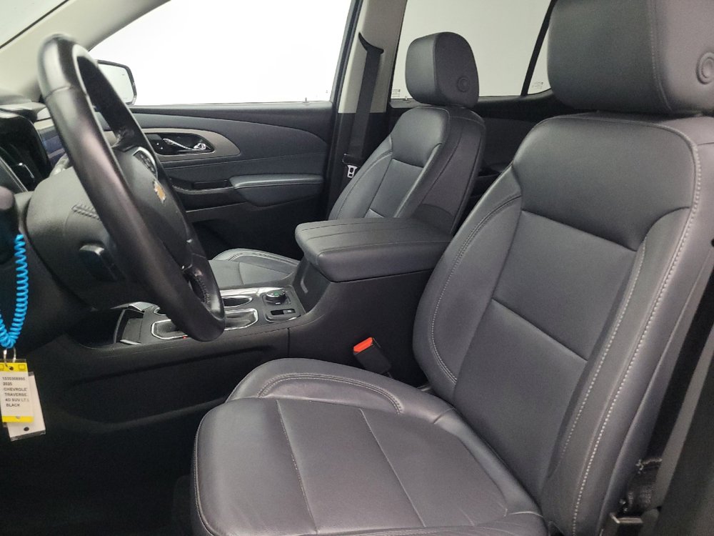 Used 2020 Chevrolet Traverse LT w/ LT Premium Package image 17