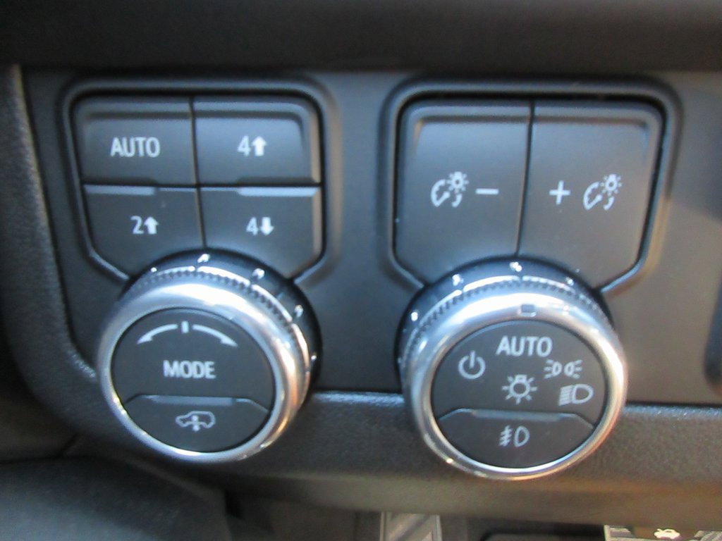 New 2026 GMC Yukon XL AT4 Ultimate image 17