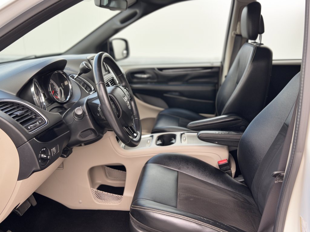 Used 2019 Dodge Grand Caravan SXT FWD image 5