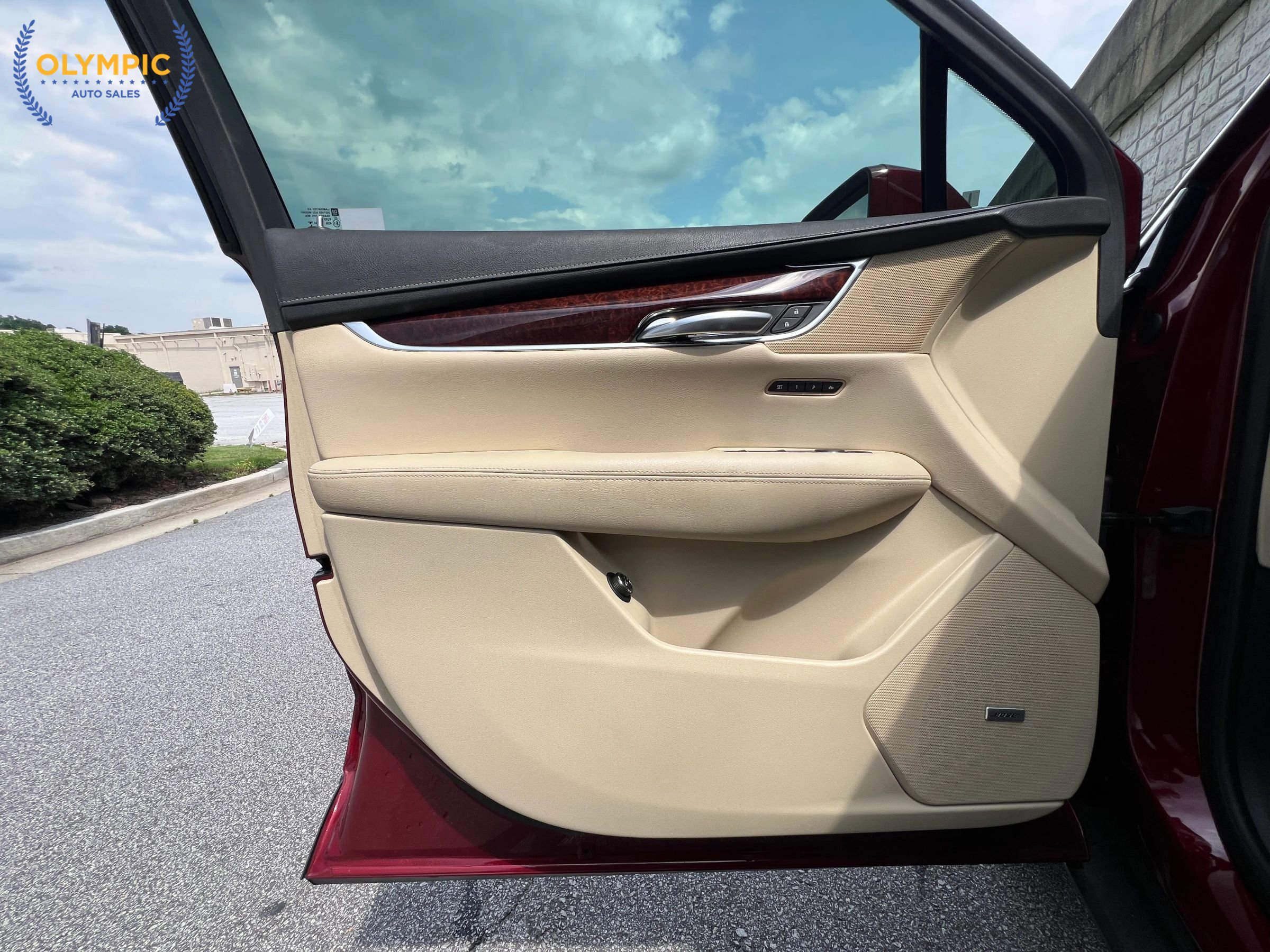 Used 2017 Cadillac XT5 Luxury w/ Driver Awareness Package FWD image 49